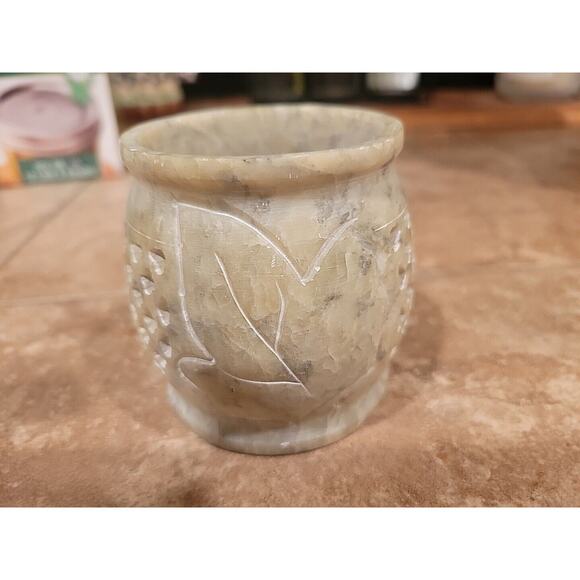 Carved soapstone votive tealight candle holder, 3" Made In India NuTrendz - Picture 4 of 7